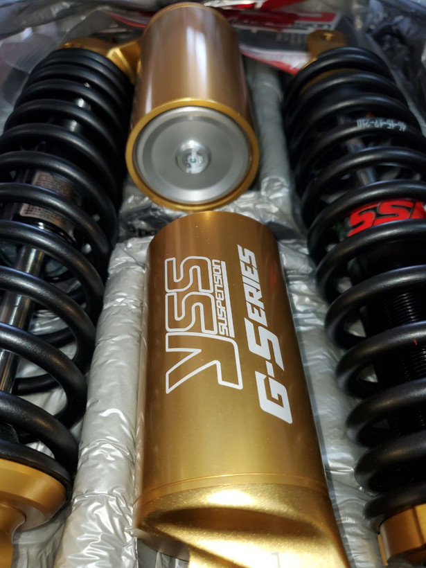 کمک فنر عقب YSS / فنر مشکی / پایه طلایی مناسب AEROX / اصل
