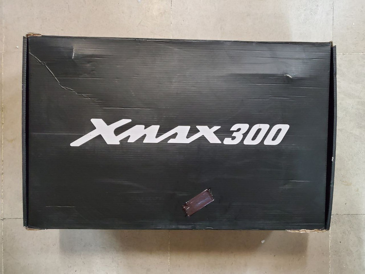اگزوز قهرمانی شرکتی همراه هدرز فابریک YAMAHA XMAX - نقره ای