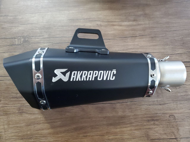 اگزوز قهرمانی مشکی مات AKRAPOVIC
