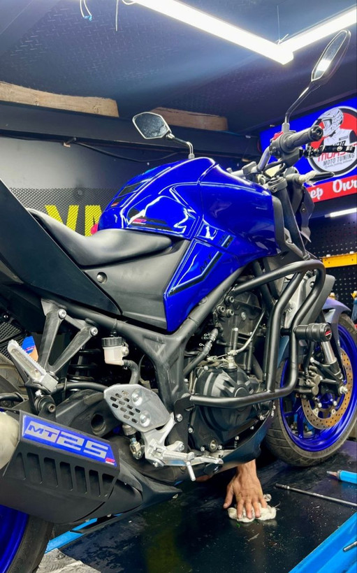 محافظ اگزوز YAMAHA MT25 GP Blue / کد کالا ۲۰۰۴۸۸