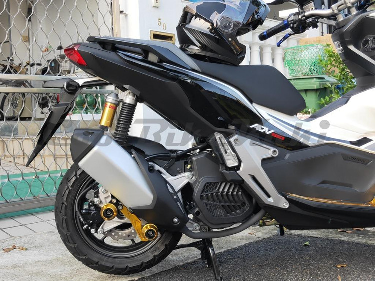 پروتکشن زیر اگزوز مشکی Xmax / Nmax / Aerox / Pcx 160