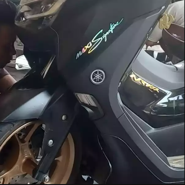 ست راهنما پرژکتور دار {سفید} YAMAHA Nmax 155 GMA / ساخت اندونزی اصل / کد 200443