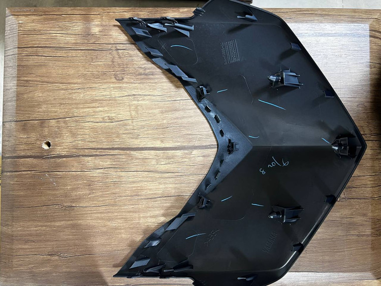 فلاپ بالا چراغ یشمی YAMAHA XmaX ساخت اندونزی اصل کد ۲۰۰۲۴۰