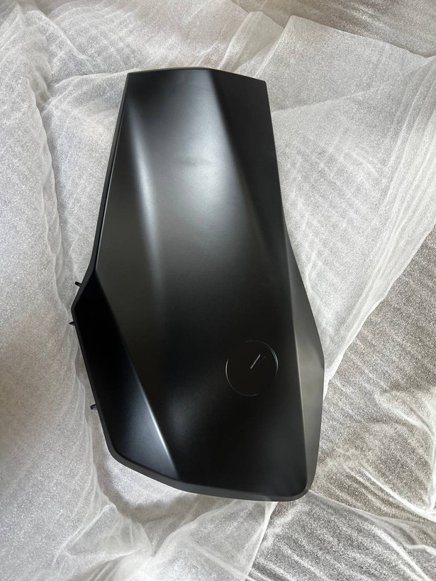 فلاپ بغل چراغ سمت راست مشکی مات XMAX NEW FACE / اتاق جدید / ساخت اندونزی اصل