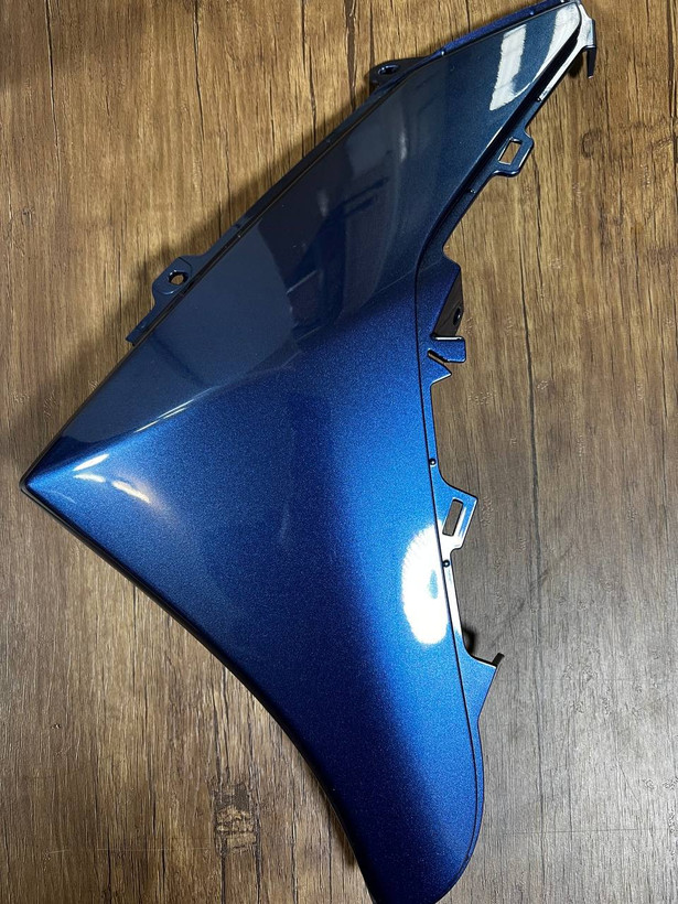 فلاپ زیر جاپایی سرمه ای متالیک سمت راست YAMAHA Nmax / ساخت اندونزی اصل کد 200166