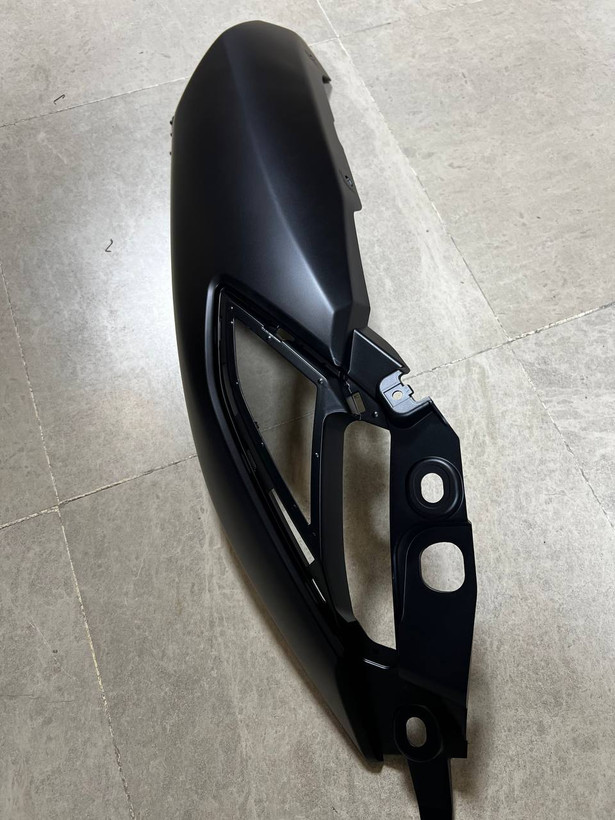 فلاپ گیتاری مشکی سمت چپ YAMAHA Nmax ساخت اندونزی اصل کد 200122