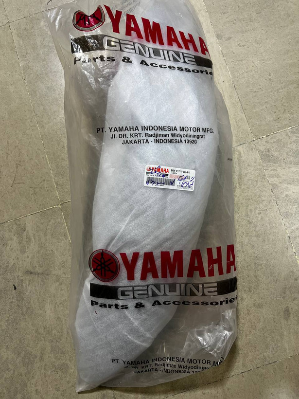 فلاپ گیتاری سورمه ای مات سمت چپ YAMAHA Nmax ساخت اندونزی اصل کد 200172