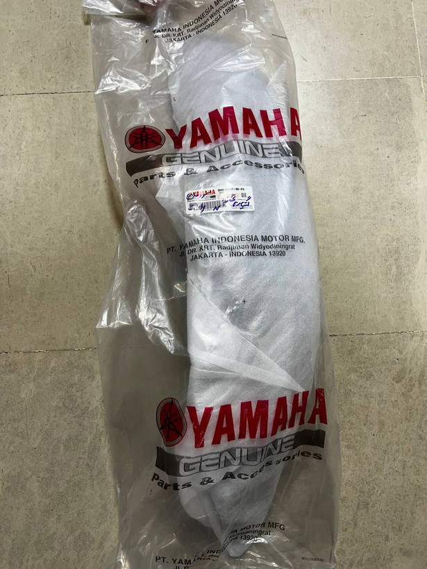 فلاپ گیتاری سورمه ای مات سمت راست YAMAHA Nmax / ساخت اندونزی اصل کد 200173