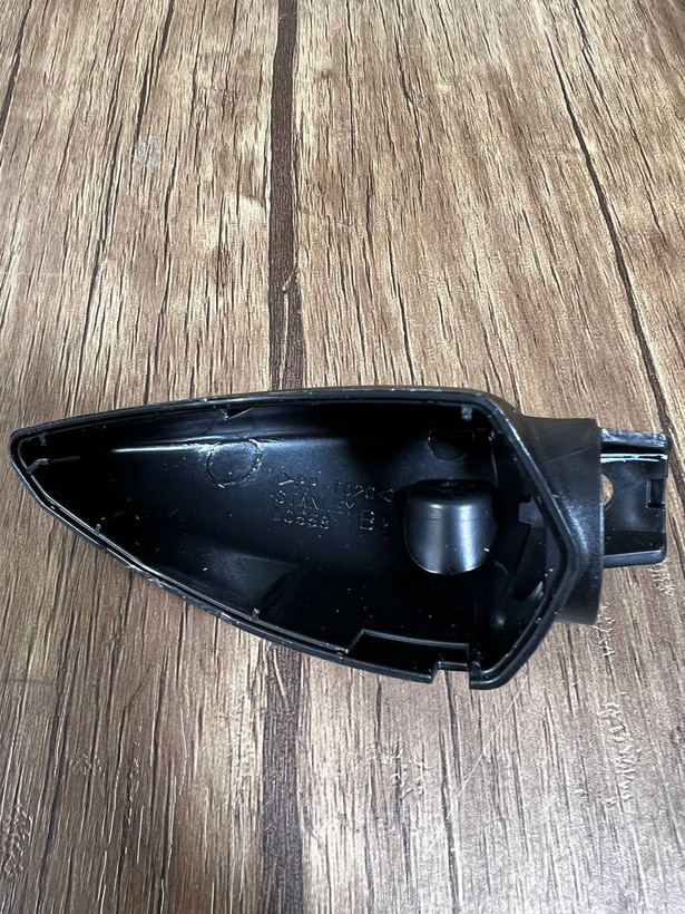 کاور پشت راهنما عقب سمت چپ AEROX / ساخت اندونزی اصل