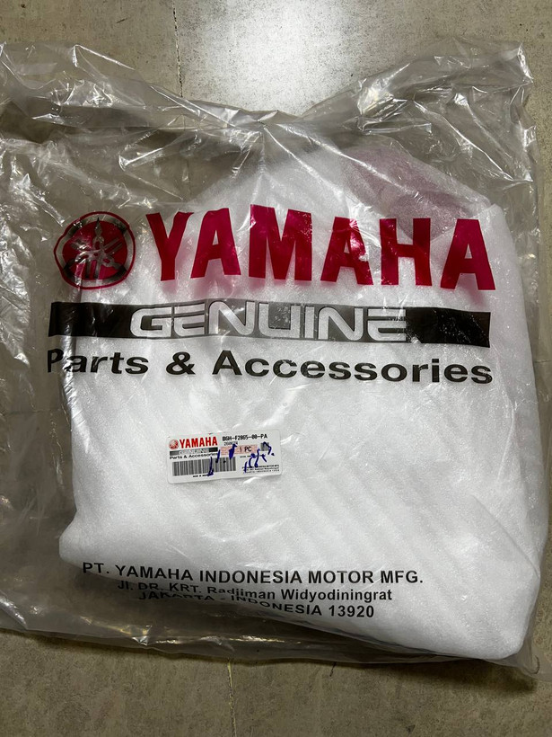 فلاپ بالا چراغ قرمز متالیک YAMAHA NMAX / ساخت اندونزی اصل
