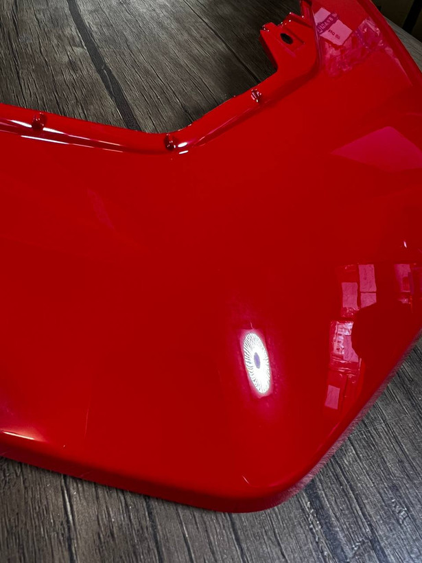 فلاپ بالا چراغ قرمز متالیک YAMAHA NMAX / ساخت اندونزی اصل