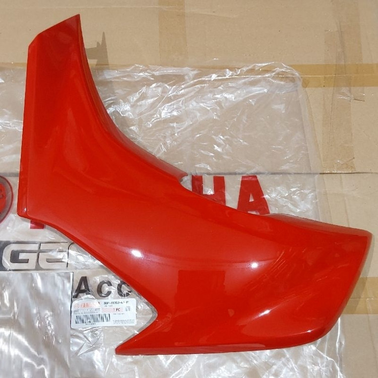 فلاپ بغل چراغ قرمز سمت چپ YAMAHA Aerox ساخت اندونزی اصل کد 200014