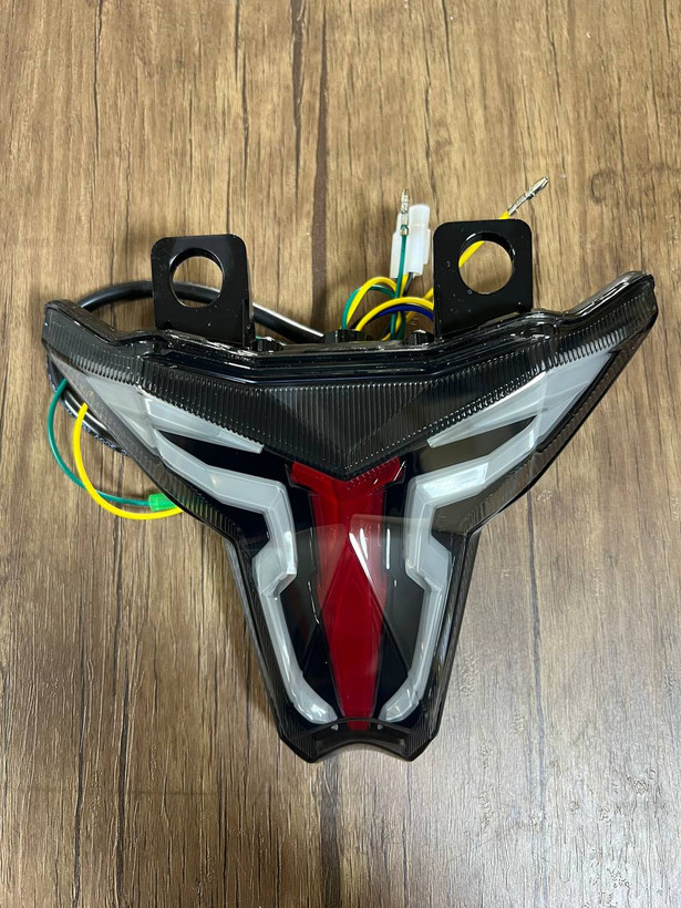 چراغ خطر عقب kawasaki ZX25R / ساخت اندونزی