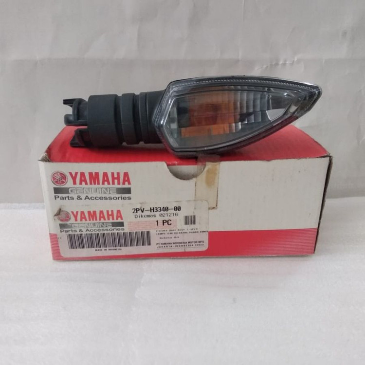 راهنما عقب سمت راست YAMAHA MxKing ساخت اندونزی اصل کد 200360