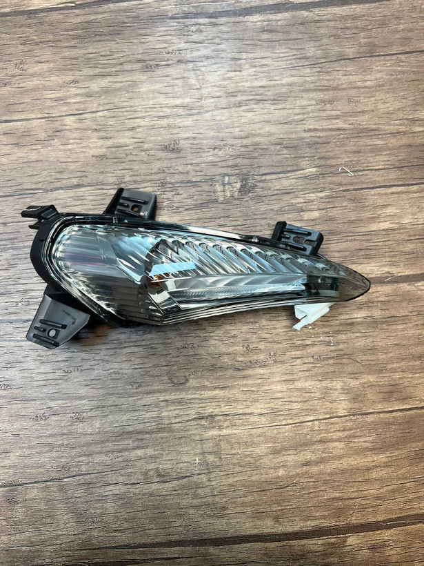 راهنما جلو سمت راست YAMAHA MxKing ساخت اندونزی اصل کد 200358