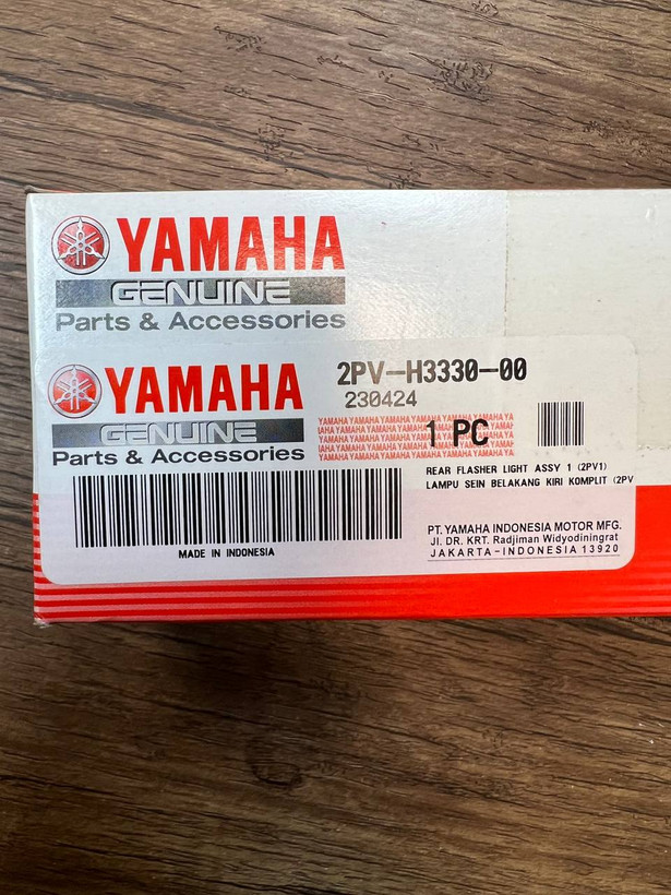 راهنما عقب سمت چپ YAMAHA MxKing ساخت اندونزی اصل کد 200359