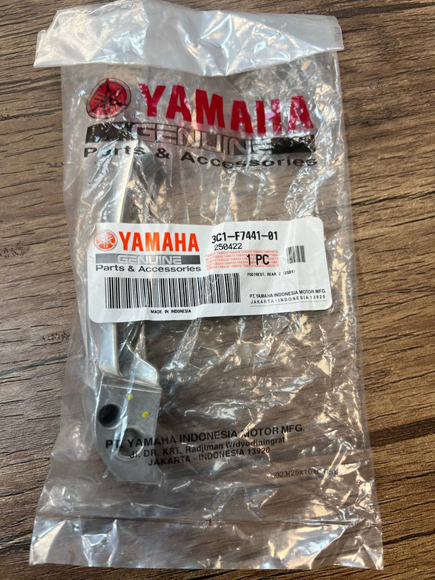 جاپایی عقب سمت راست YAMAHA MxKing ساخت اندونزی اصل کد 200343
