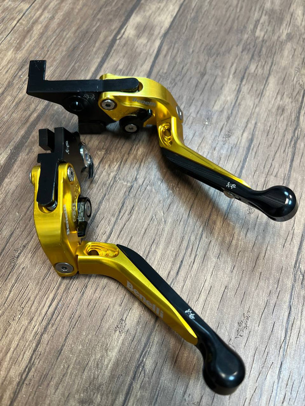 کتی کلاچ و ترمز اسپرت BENELLI250 دو سیلندر/ اصل