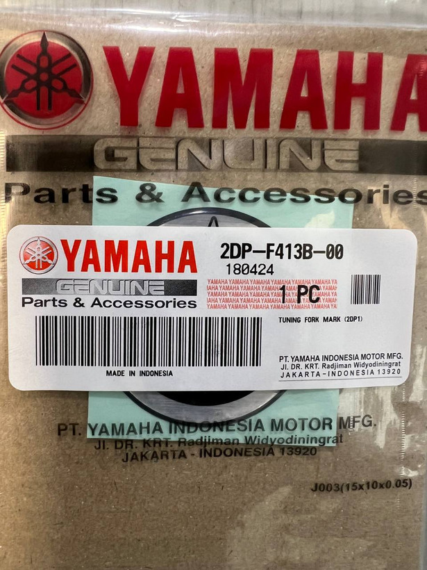 برچسب / استیکر یاماها روی فلاپ راهنما YAMAHA NMAX / ساخت اندونزی اصل / کد کالا 200179