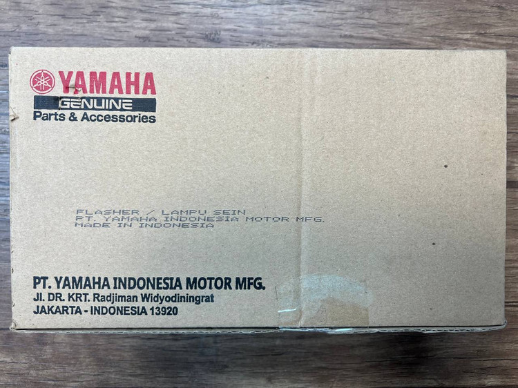 راهنما جلو سمت چپ YAMAHA Xmax فیس جدید ساخت اندونزی اصل کد 200245