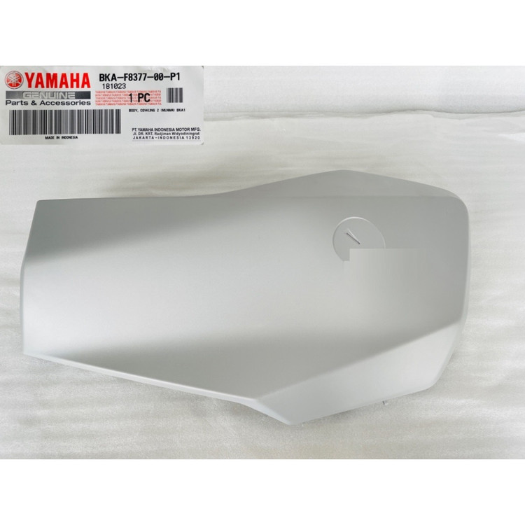 فلاپ بغل چراغ سمت راست ناردوگری XMAX NEW FACE / اتاق جدید / ساخت اندونزی اصل