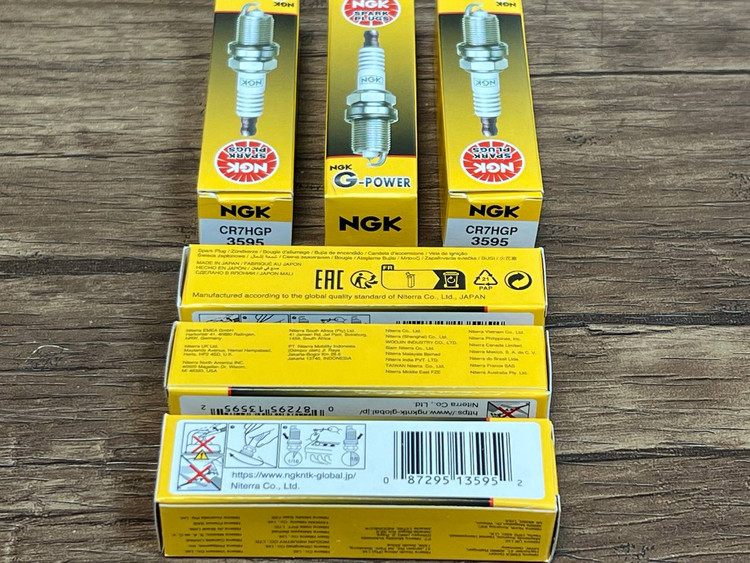 شمع موتور سیکلت پایه کوتاه سوزنی NGK G-POWR CR7HGP 3595 / ساخت ژاپن اصل کد 200793