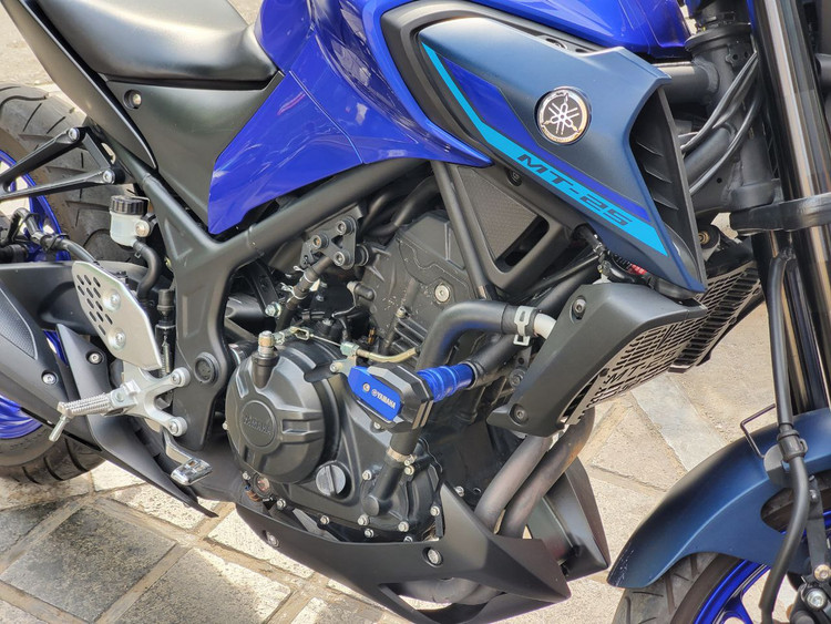 پروتکشن یاماها مناسب برای YAMAHA R25 / اصل کد 201798