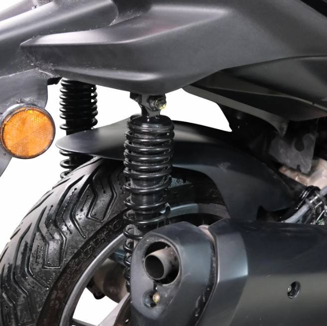 گلگیر / شلگیر چرخ عقب {XMAX GP {2018 2022 مناسب اتاق قدیم / ساخت ترکیه اصل