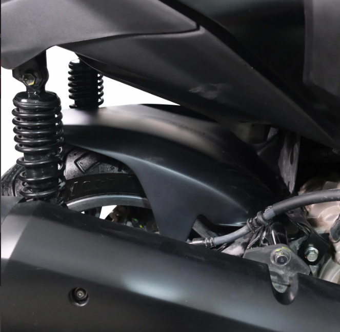 گلگیر / شلگیر چرخ عقب {XMAX GP {2018 2022 مناسب اتاق قدیم / ساخت ترکیه اصل
