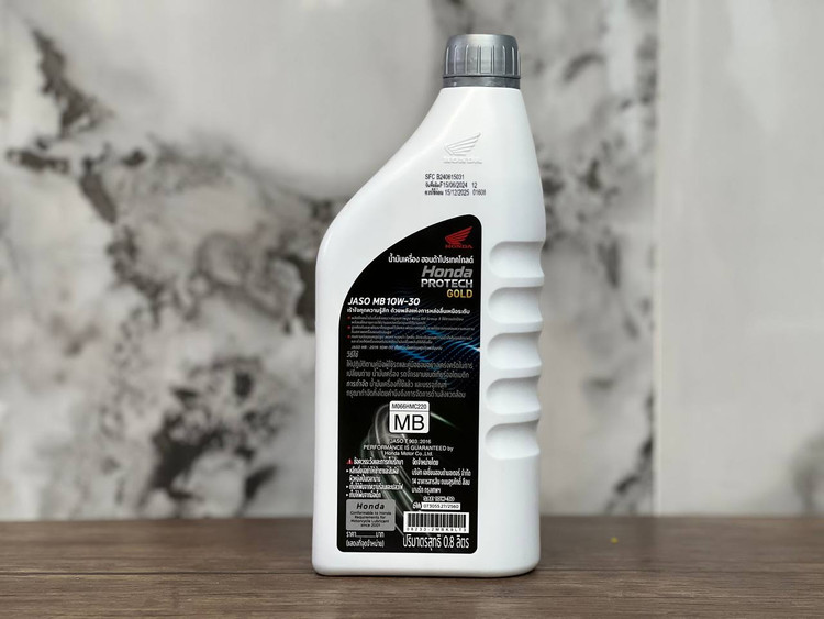روغن موتور مخصوص موتور های اسکوتر 10W30 هوندا گلد حجم 800ml / ساخت تایلند اصل کد ۲۰۰۹۹۲