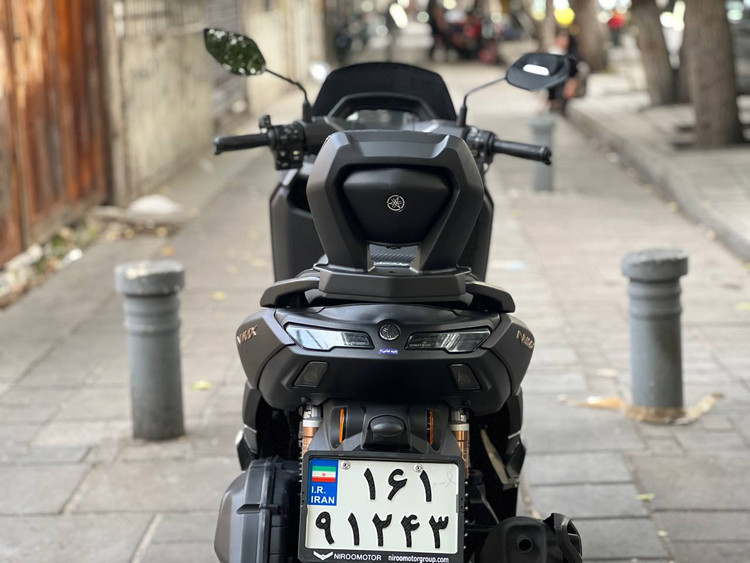 پشت زین YAMAHA NMAX Turbo مناسب اتاق جدید تکیه گاه سرنشین اصل کد 201316
