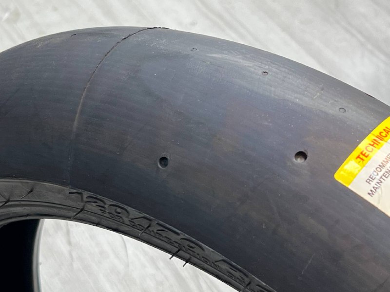 لاستیک جلو موتور PIRELLI 120/70/17 SLICK