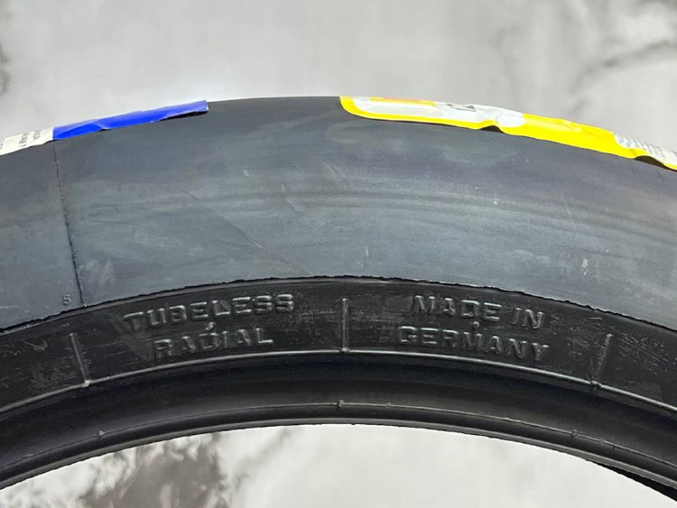 لاستیک جلو موتور PIRELLI 120/70/17 SLICK