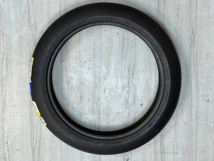 لاستیک جلو موتور PIRELLI 120/70/17 SLICK
