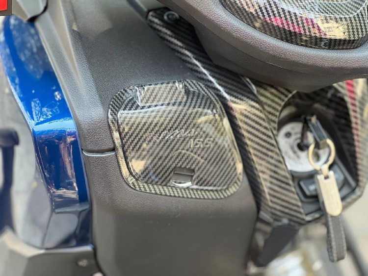 درب داشبورد کربن YAMAHA Nmax / کد کالا 000142
