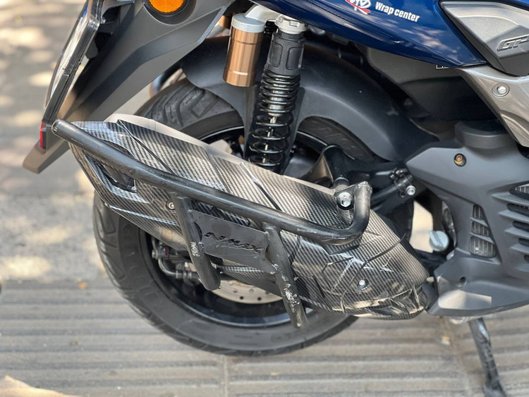 کاور اگزوز کربن YAMAHA Nmax ساخت تایلند اصل کد 000038