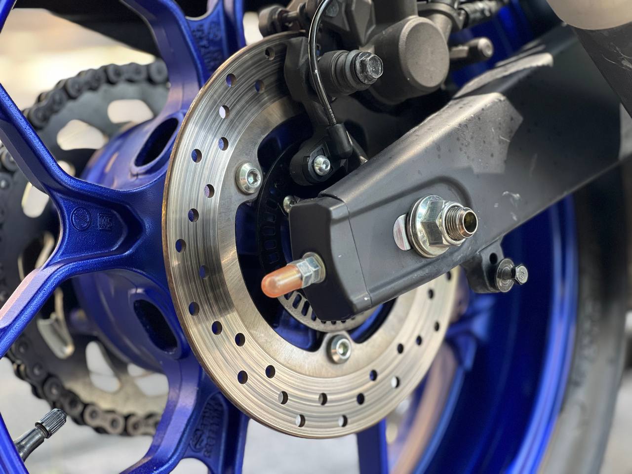 دیسک ترمز چرخ عقب YAMAHA MT25 R25 ساخت اندونزی اصل کد 200270