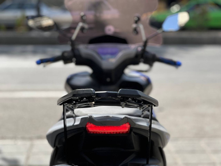 ترکبند / براکت نگهدارنده صندوق عقب YAMAHA AEROX / اصل