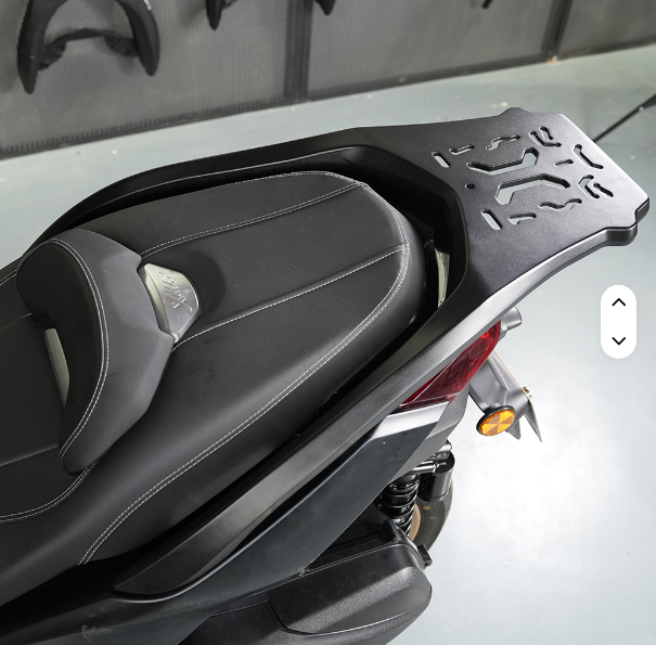 ترکبند عقب / براکت نگهدارنده صندوق عقب YAMAHA Xmax ساخت تایلند اصل کد 000163