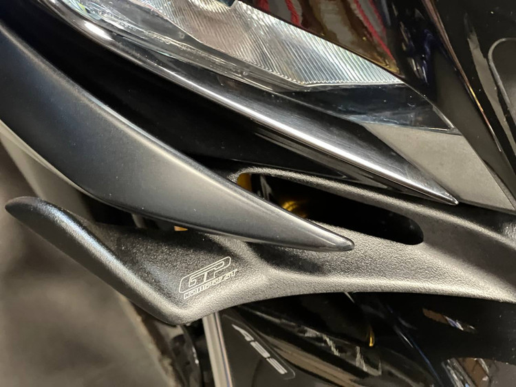 فلاپ باله زیر چراغ جلو YAMAHA R25 GP ترکیه اصل کد 201378