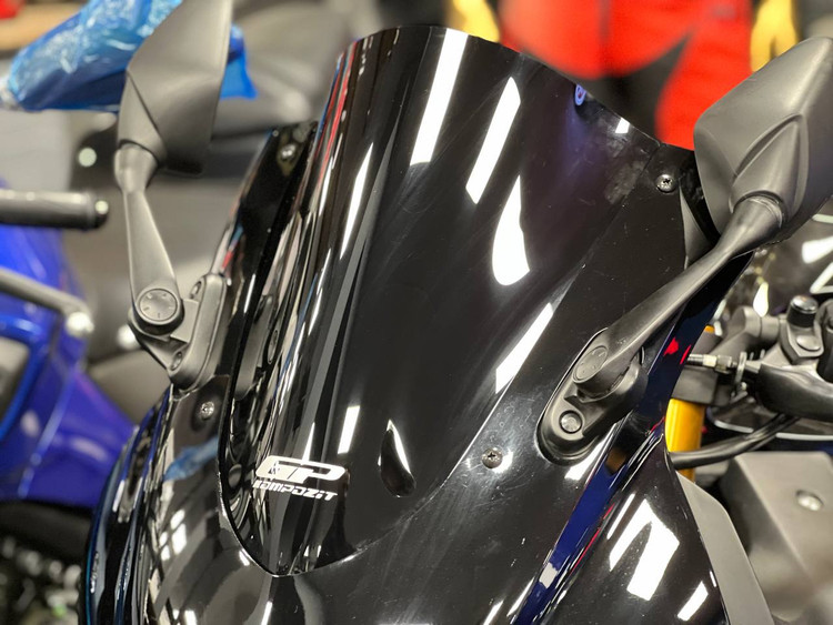 طلق / کایت / شیلد / مشکی YAMAHA R25 GP 30cm / ساخت ترکیه اصل کد 200323
