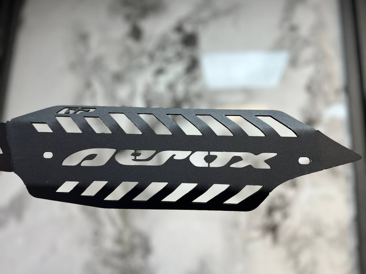 محافظ اگزوز YAMAHA Aerox GP کد ۰۰۰۱۰۶