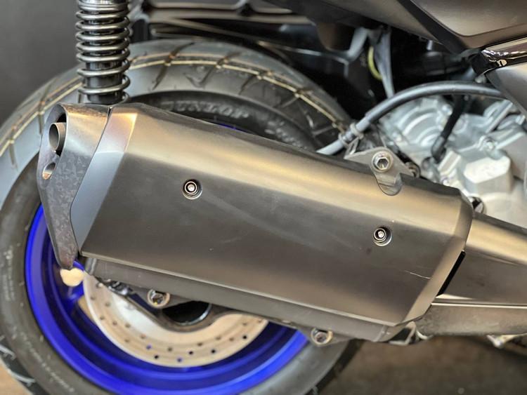 محافظ اگزوز ایکس مکس YAMAHA Xmax GP / کد ۰۰۰۰۴۵