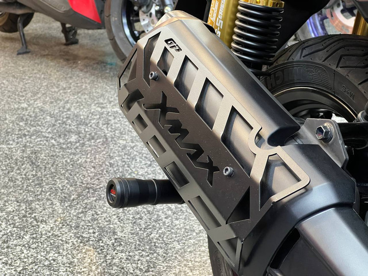 محافظ اگزوز ایکس مکس YAMAHA Xmax GP / کد ۰۰۰۰۴۵