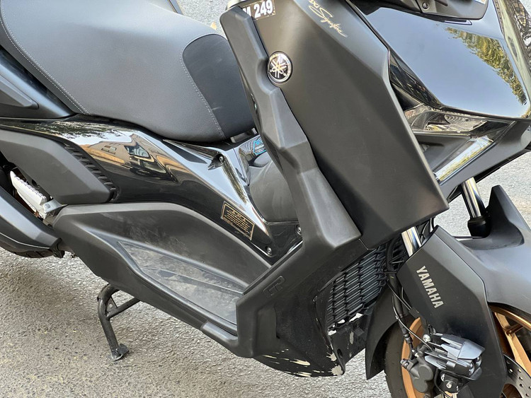 پروتکشن فلاپ جلو ایکس مکس YAMAHA Xmax GP NEW ساخت ترکیه اصل کد ۰۰۰۱۹۴