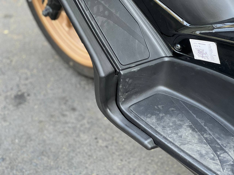 پروتکشن فلاپ جلو ایکس مکس YAMAHA Xmax GP NEW ساخت ترکیه اصل کد ۰۰۰۱۹۴