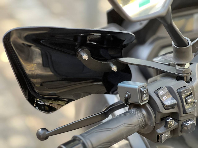 بادگیر دسته مشکی YAMAHA Xmax GP ساخت ترکیه اصل کد 200605