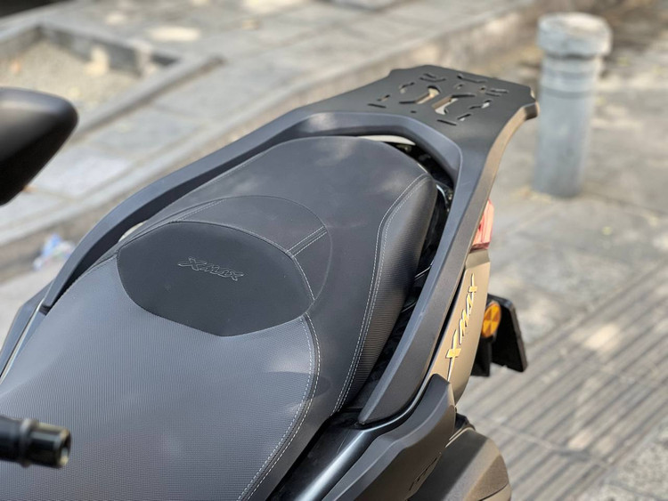 ترکبند عقب / براکت نگهدارنده صندوق عقب YAMAHA Xmax ساخت تایلند اصل کد 000163