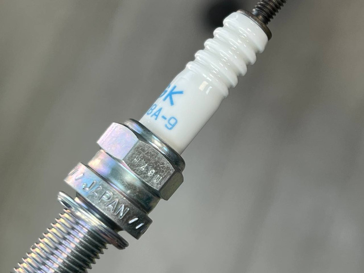 شمع موتور سیکلت پایه بلند NGK G-POWR 4313 / ساخت ژاپن اصل کد 201445