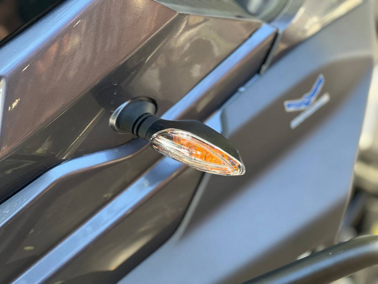 راهنما جلو چپSym Nh250/ NH180 /Na250/ NA180 ساخت تایوان اصل کد 200633